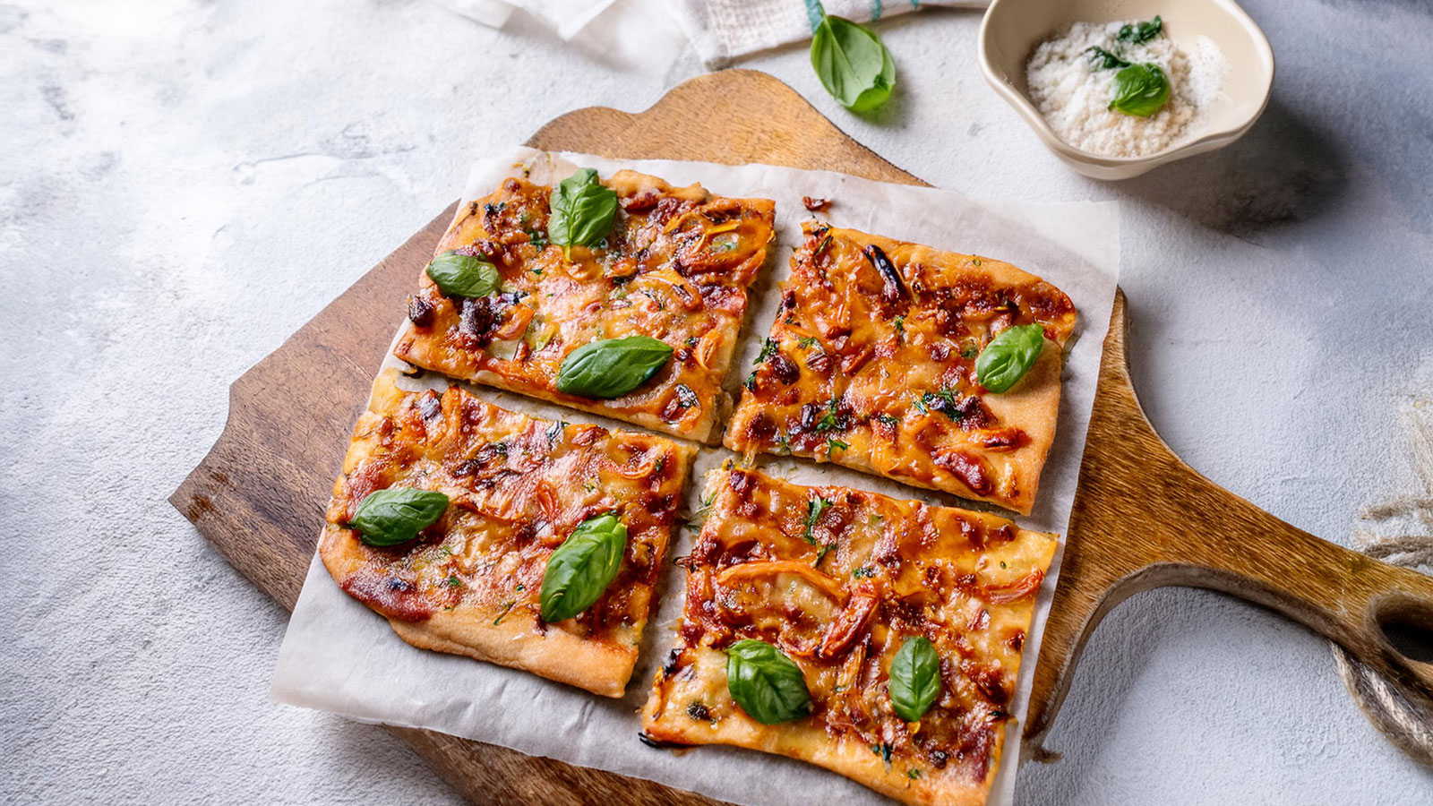 Airfryer flatbread pizza